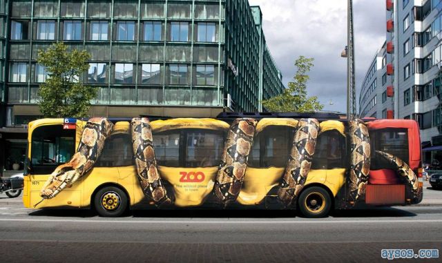 Amazing Zoo bus painting