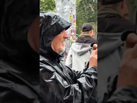 Stewardess Elegance Goes Viral Unexpectedly