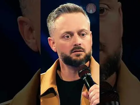 Comedian Frantically Types Then Throws His Hands Up in Defeat