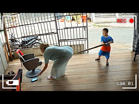 Security Cameras Expose Hilarious Human Stupidity